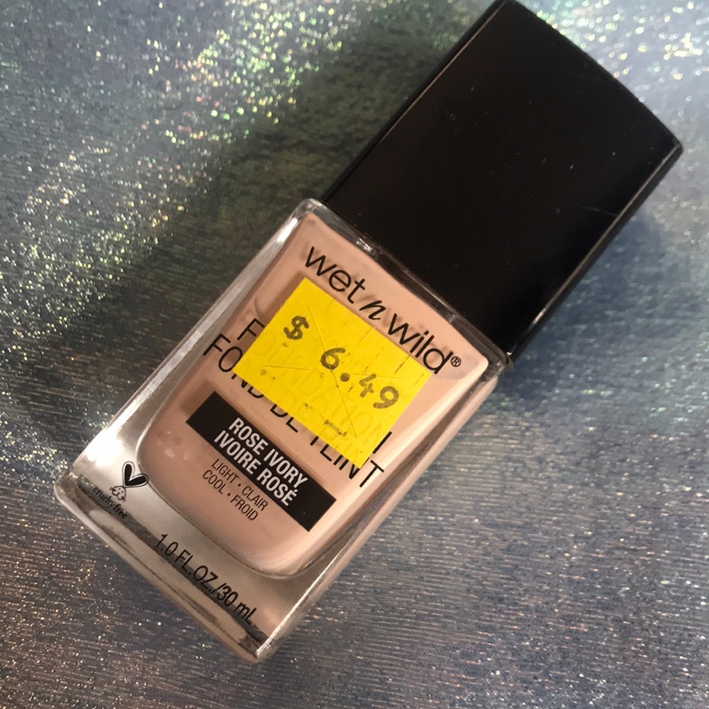 3/$15 wet n wild photo focus Foundation in Rose Ivory Shade